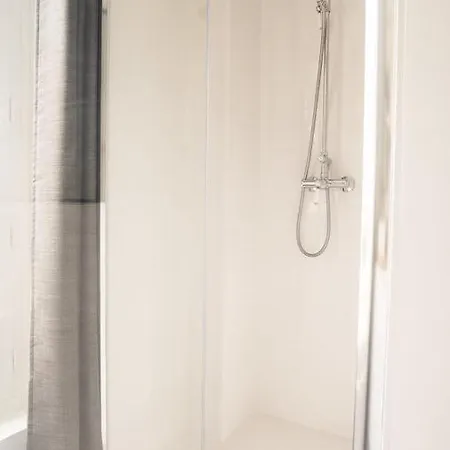Apartment 33m - Near Place De La Nation Paris